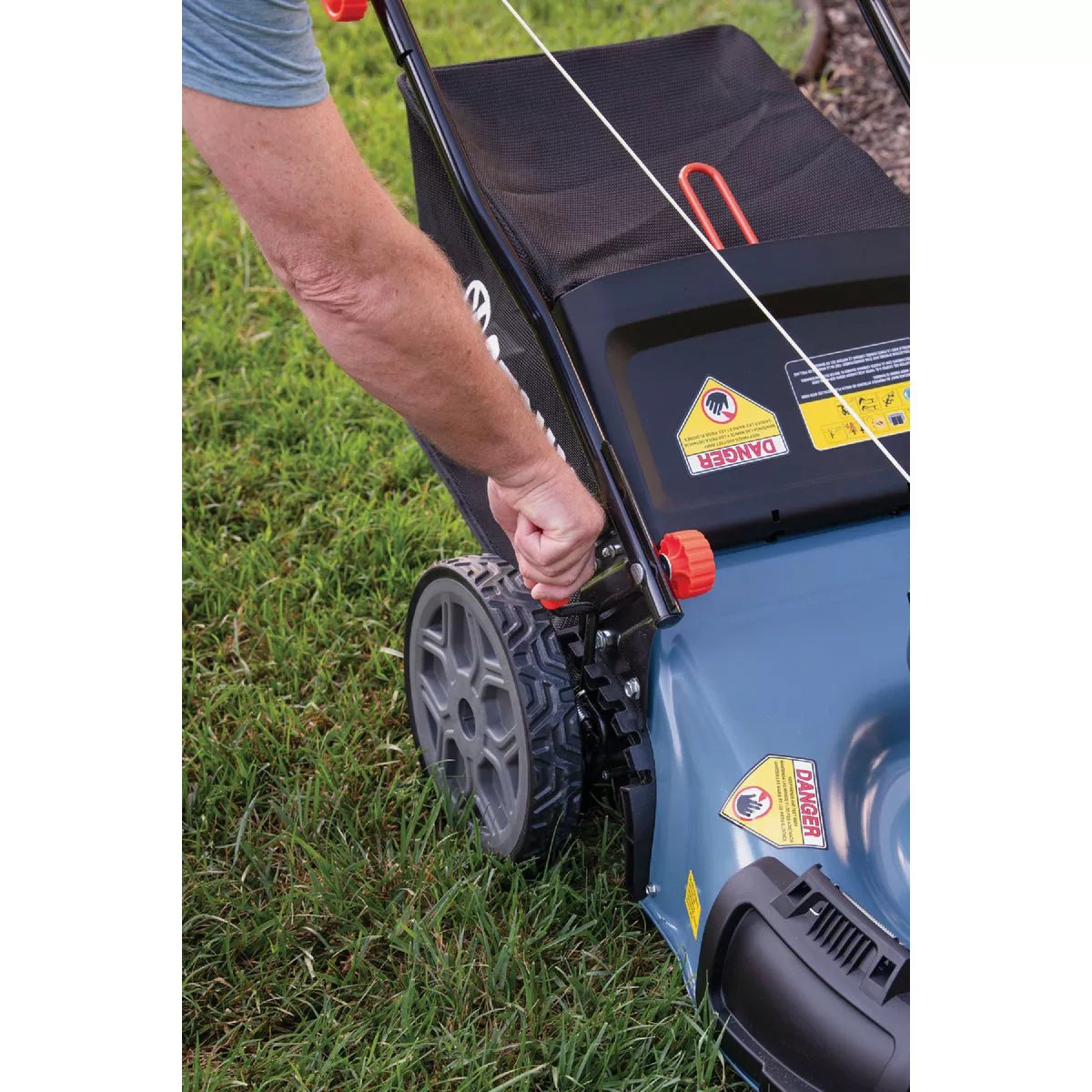Senix 22 In. 163cc 4-Cycle 3-In-1 Self-Propelled Gas Mower