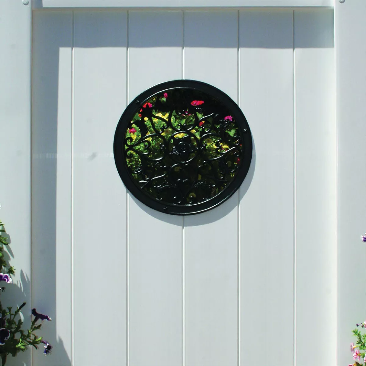 Nuvo Iron 15 In. Dia. Round Cast Aluminum Gate Insert - photo 4