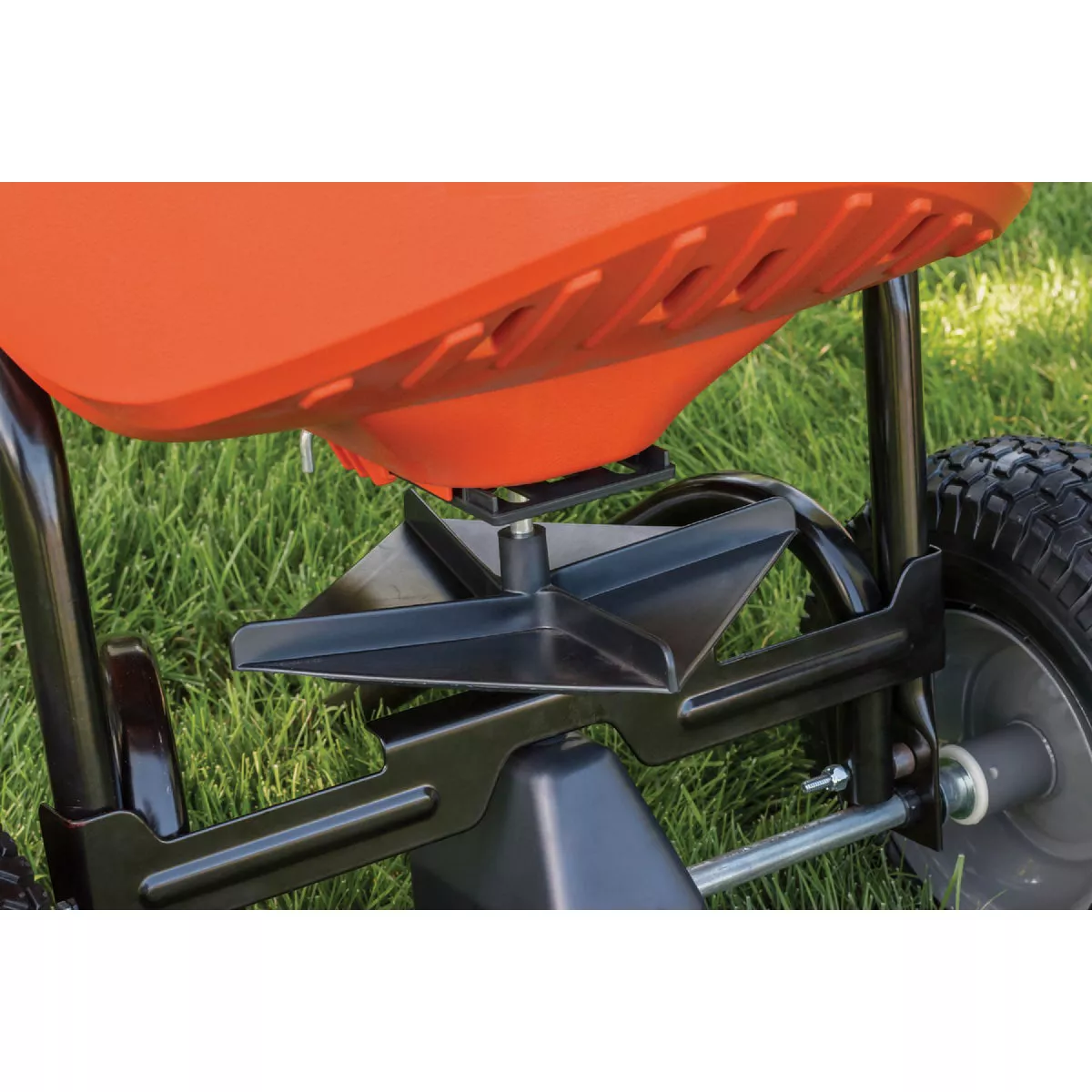 Agri-Fab 130 Lb. Commercial Push Broadcast Spreader - photo 4
