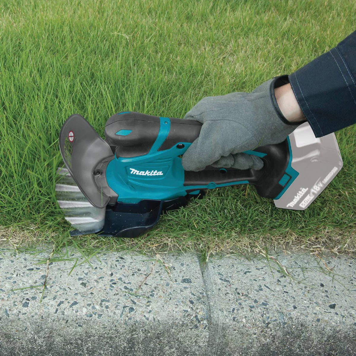 Makita 18V LXT Lithium-Ion Cordless Grass Shear & Shrubber (Tool Only) - photo 4