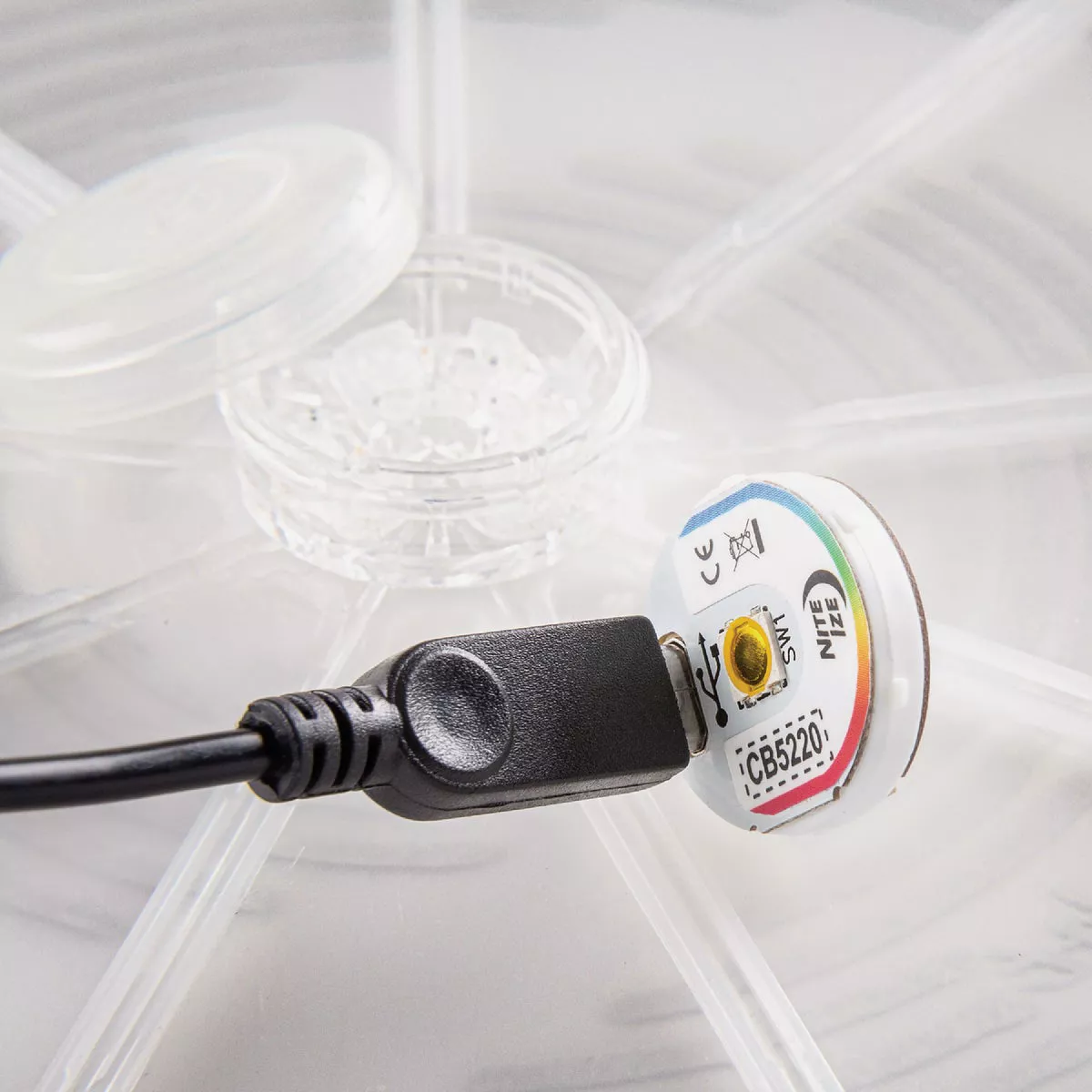 Nite Ize 10.75 In. Dia. Rechargeable Light Up Flying Disc - photo 3