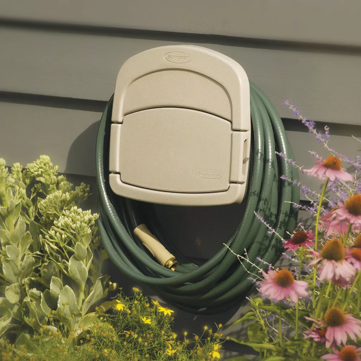 Suncast HangOut 150 Ft. Deluxe Wall Mount Hose Hanger - photo 2