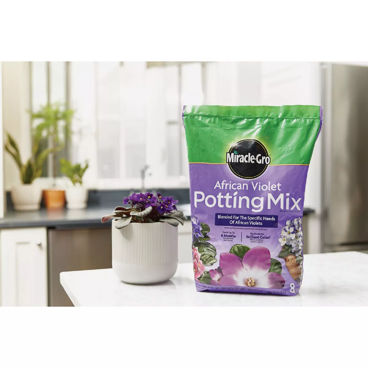 Miracle-Gro 8 Qt. African Violet Potting Mix - photo 3