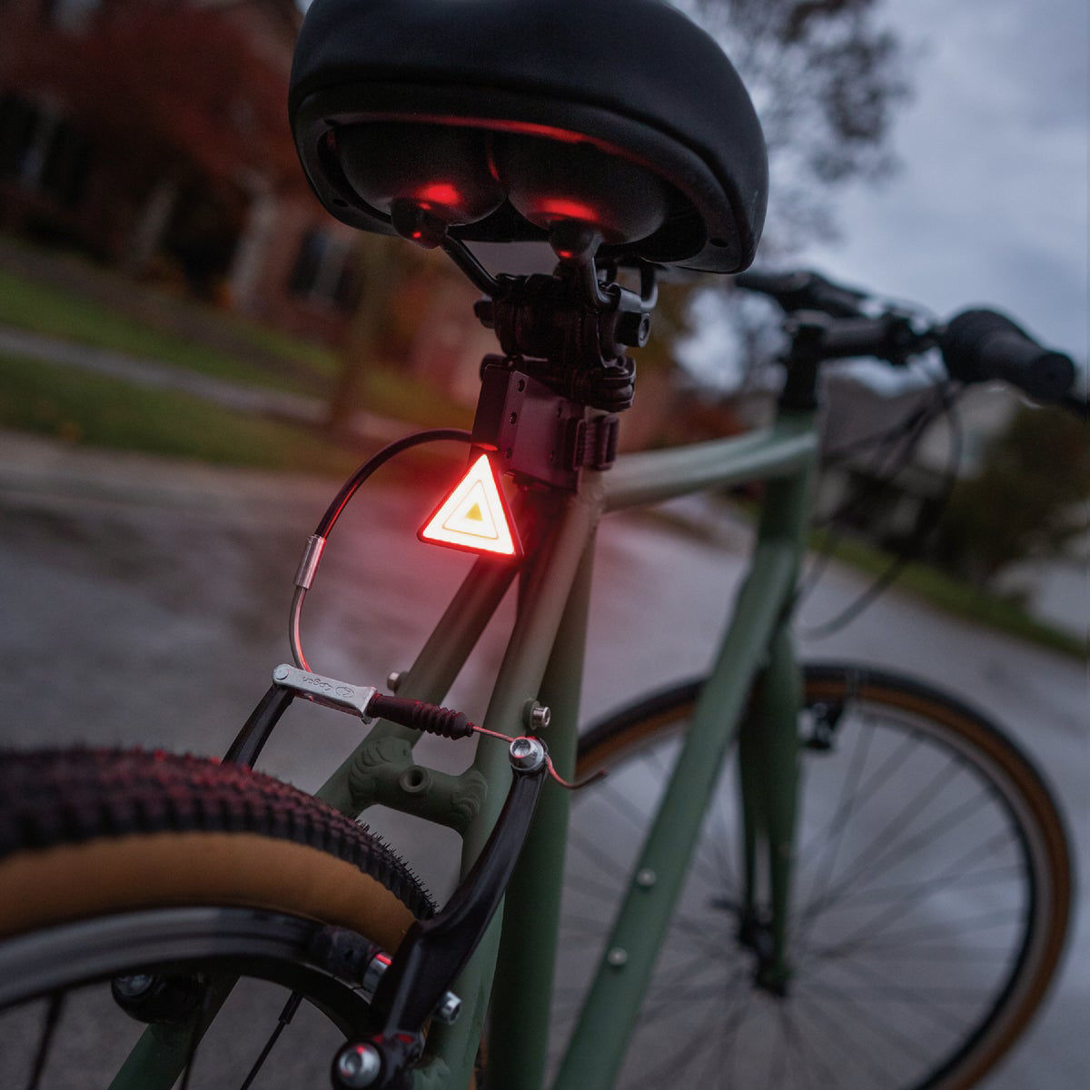 Brightz LED Triangle Taillight with Red and Yellow LEDs | Do