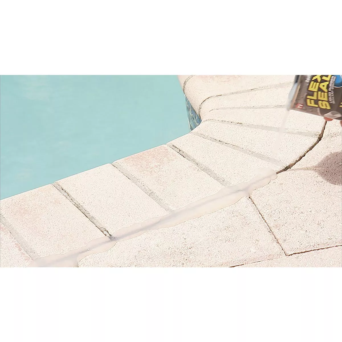 FLEX SEAL 1 Qt. Liquid Rubber Sealant, Clear - photo 4