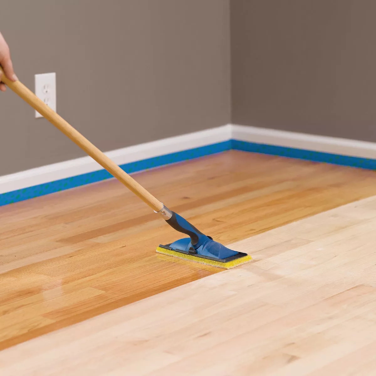 Minwax ULTIMATE 1 Gallon Semi Gloss Water-Based Polyurethane Floor Finish - photo 2