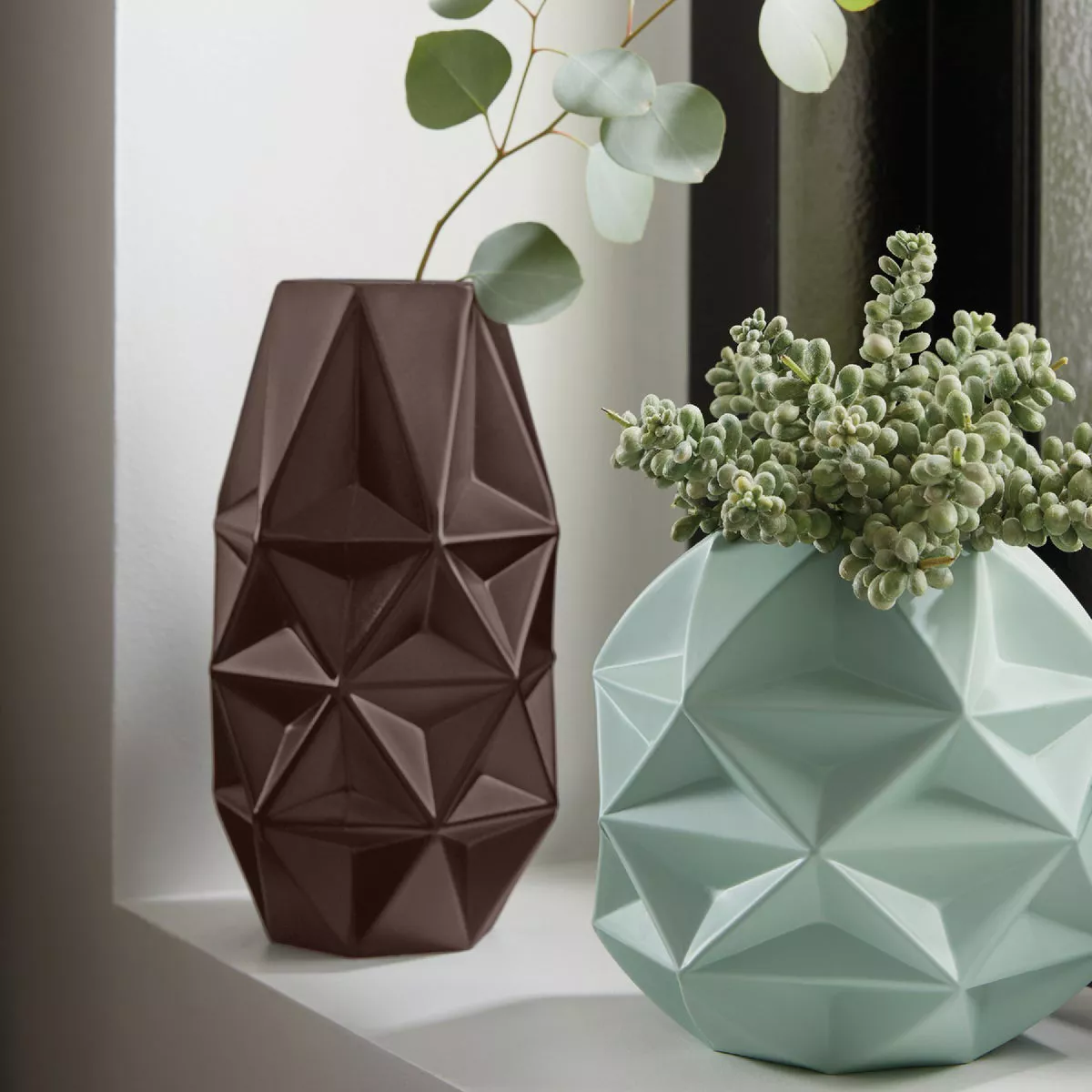 Krylon Colormaxx Satin Spray Paint & Primer, Leather Brown - photo 4