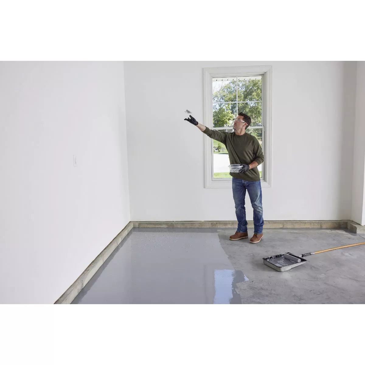 Gorilla Gray Garage Floor Epoxy Coating Kit - 2.5 Car Coverage | Do it Best