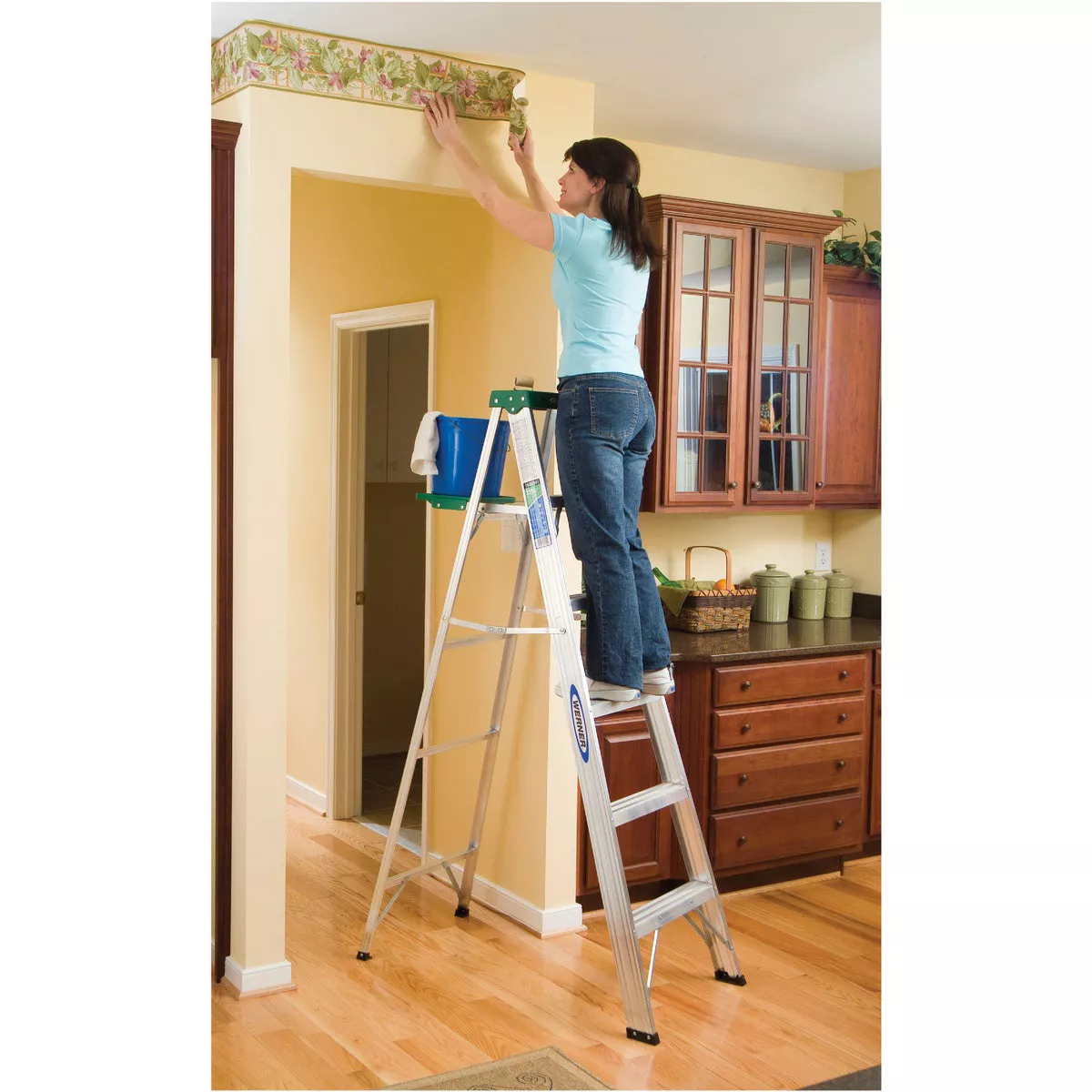 Werner 6 Ft. Aluminum Step Ladder with 225 Lb. Load Capacity Type II Ladder Rating - photo 5