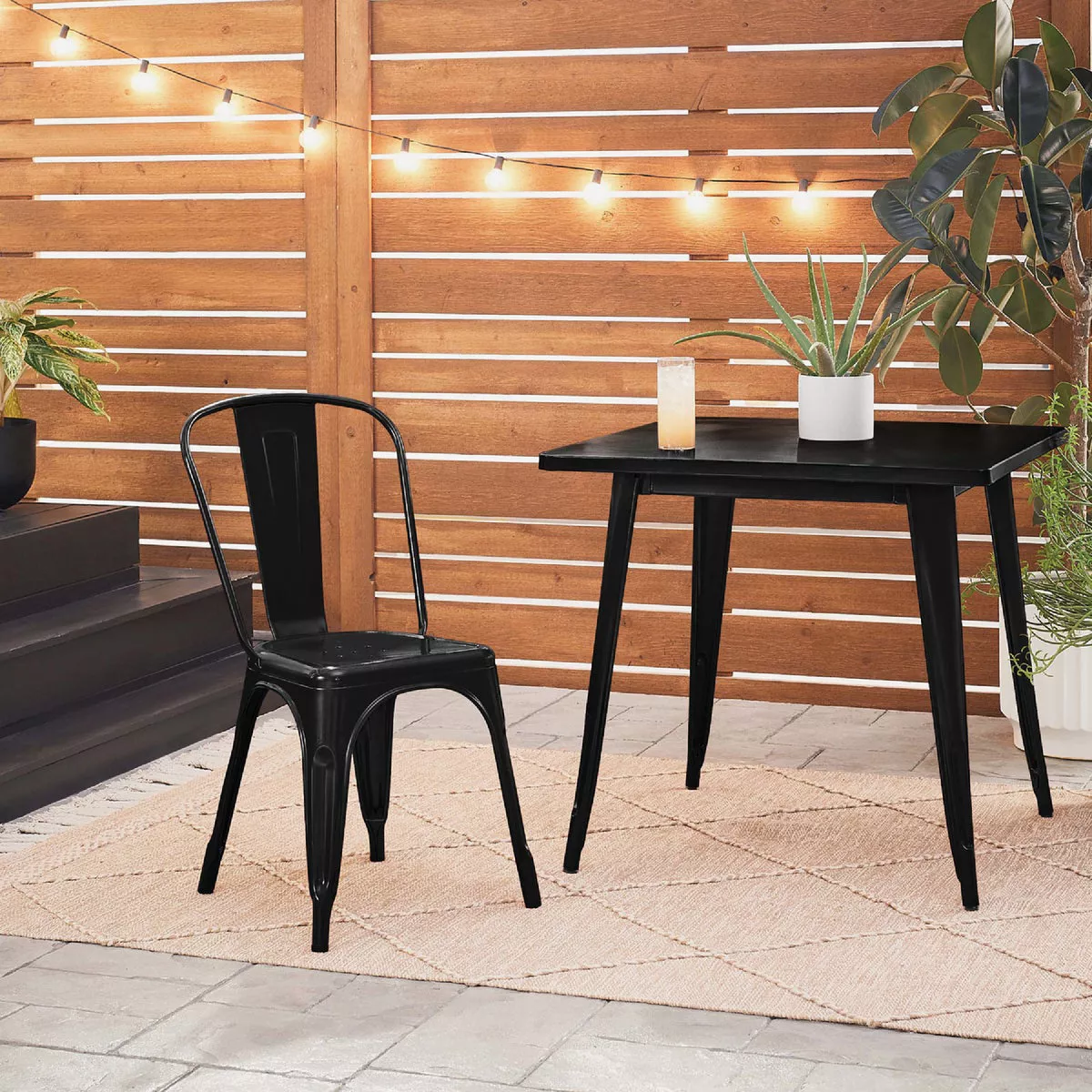 Krylon Rust Tough DTM Oil-Based Semi-Gloss Rust Control Enamel, Black, 1 Qt. - photo 3