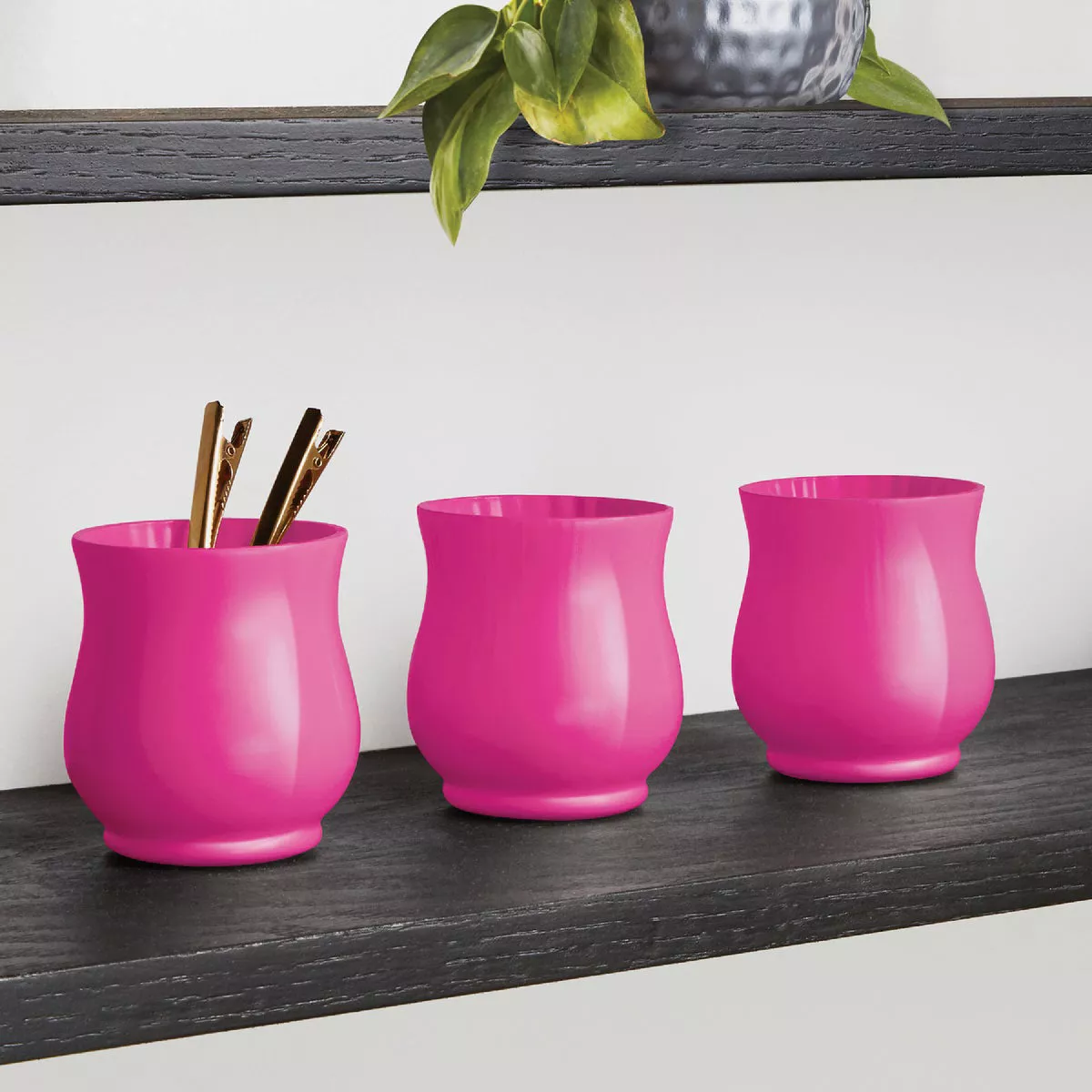 Krylon Short Cuts 3 Oz. High-Gloss Enamel Spray Paint, Hot Pink - photo 4