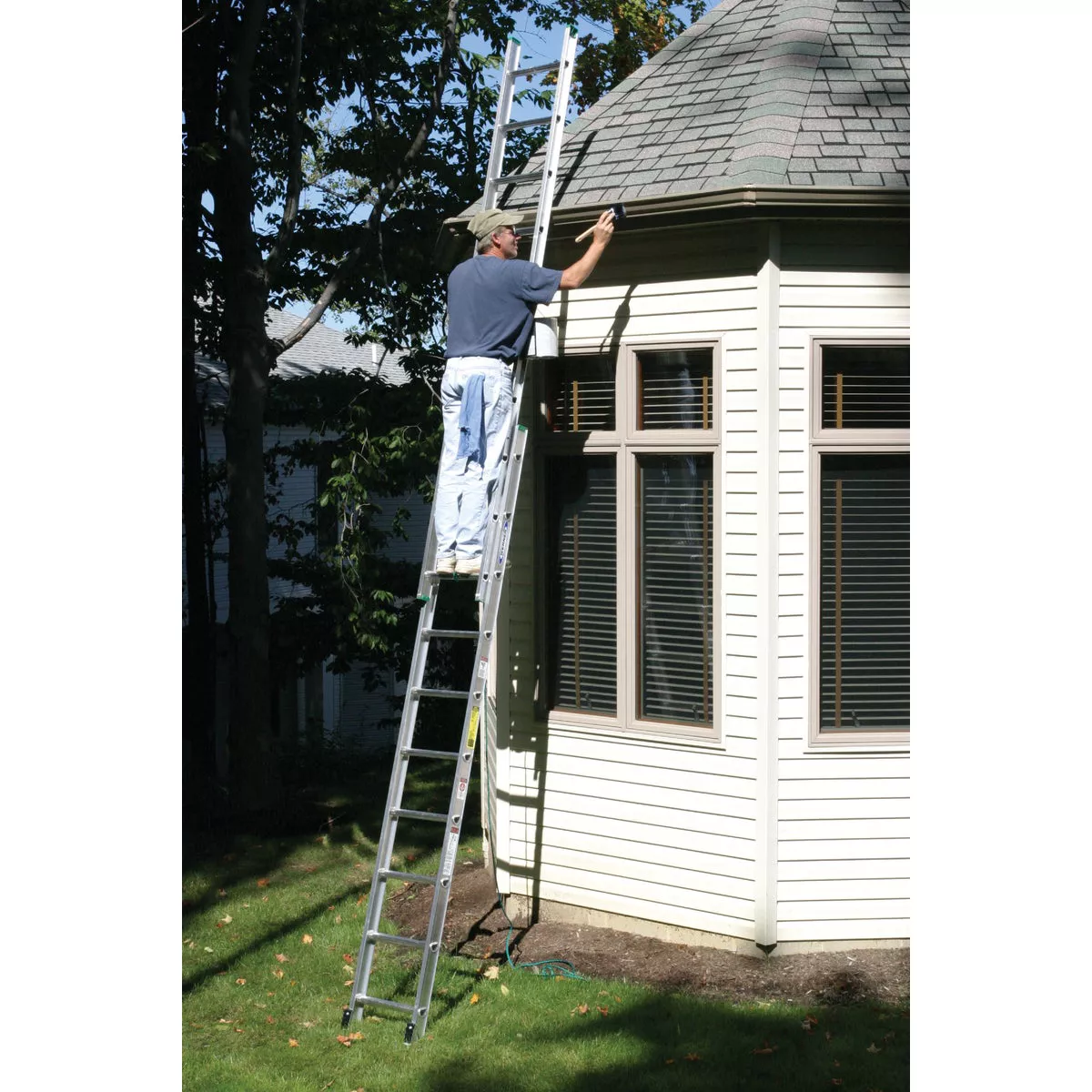 Werner 20 Ft. Aluminum Extension Ladder with 225 Lb. Load Capacity Type II Duty Rating - photo 2
