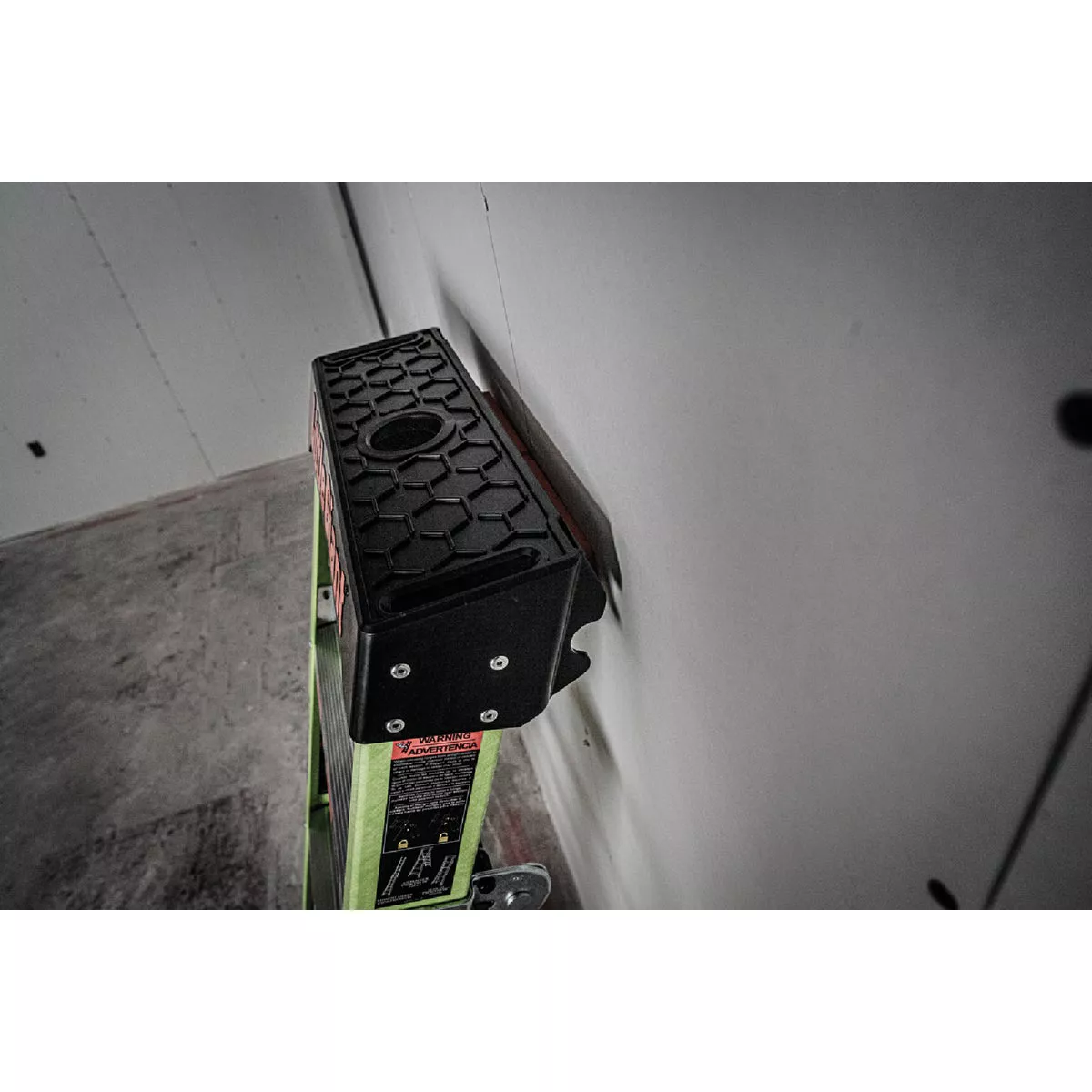 Little Giant King Kombo 6 Ft. To 10 Ft. 3-N-1 All Access Fiberglass Ladder With 375 Lb. Load Capacity Type 1AA Ladder Rating - photo 8