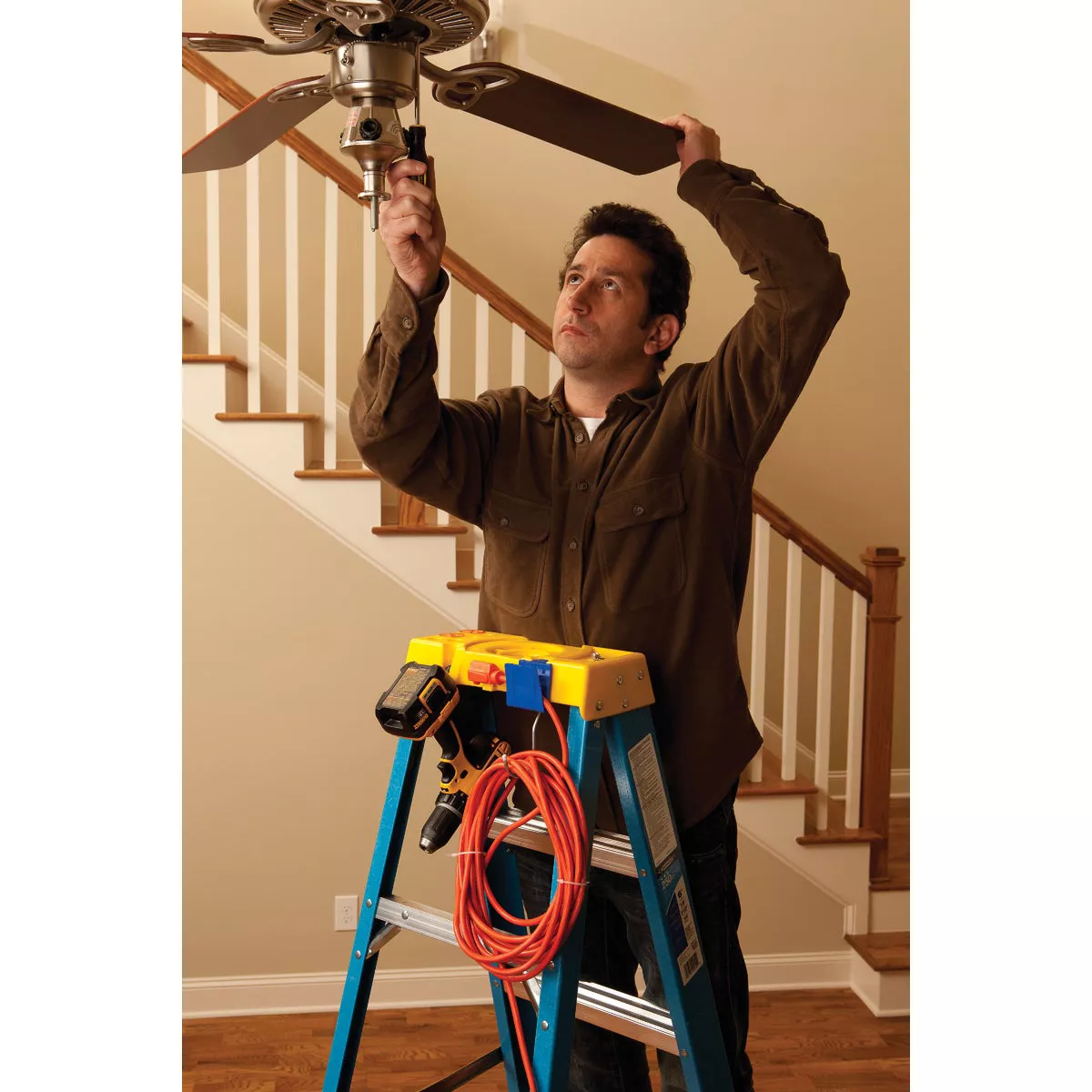 Werner 8 In. x 13.5 In. Lock-In Ladder Hook - photo 7