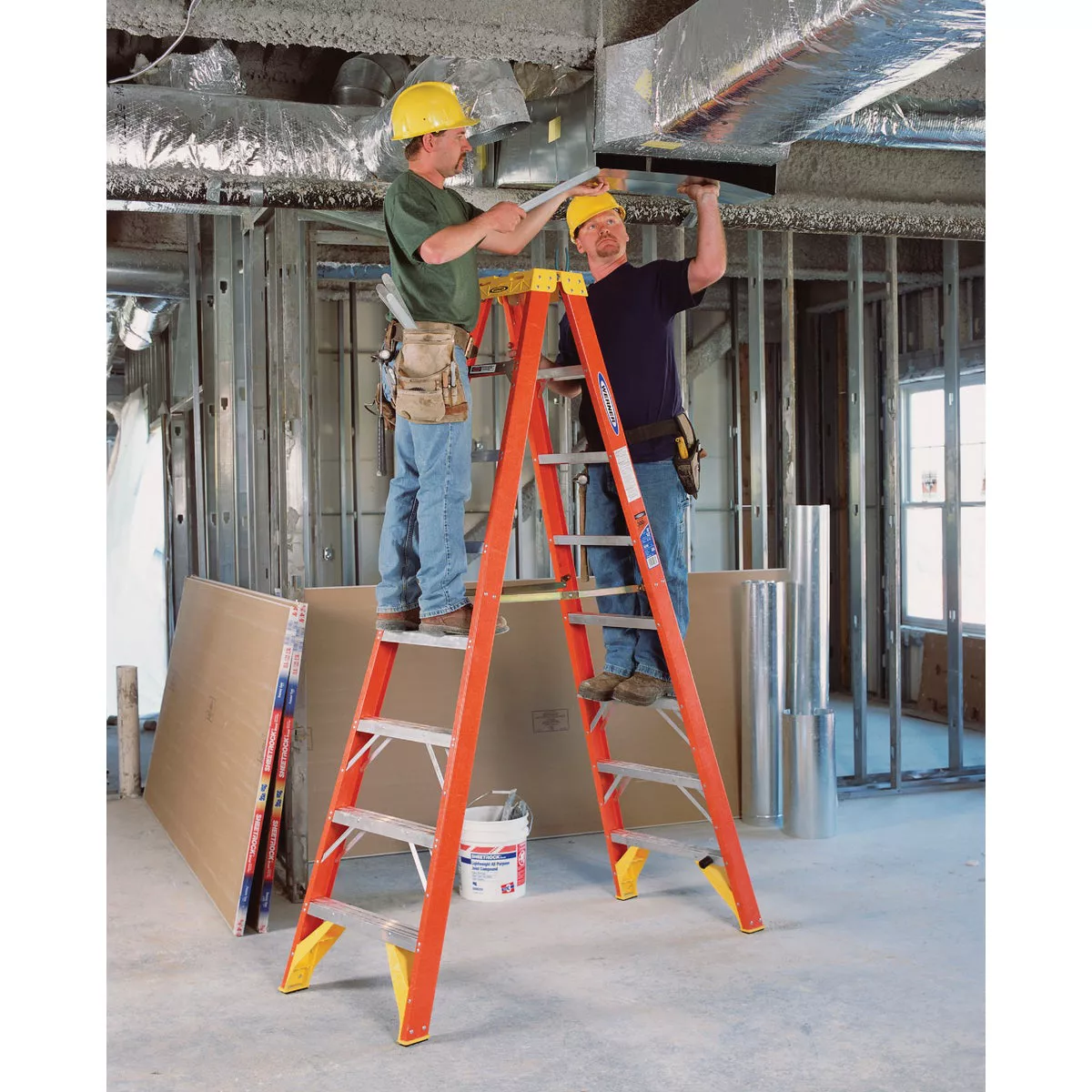 Werner 8 Ft. Fiberglass Twin Step Step Ladder with 300 Lb. Load Capacity Type IA Ladder Rating - photo 4