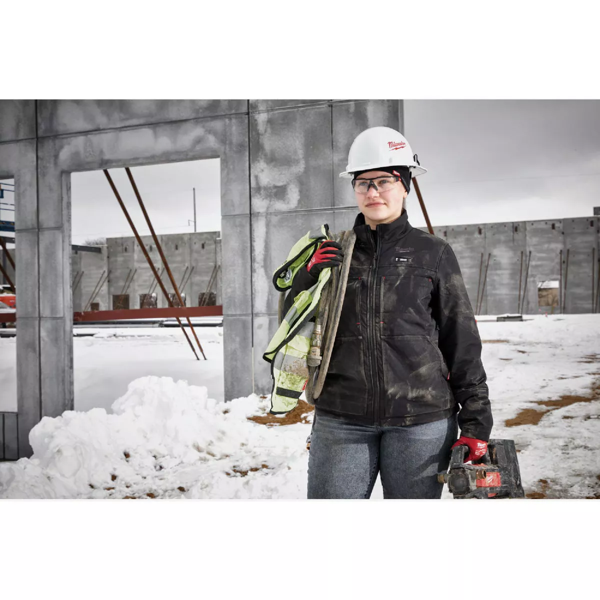 Milwaukee M12 AXIS Women's Black Cordless Heated Jacket Kit, L - photo 7