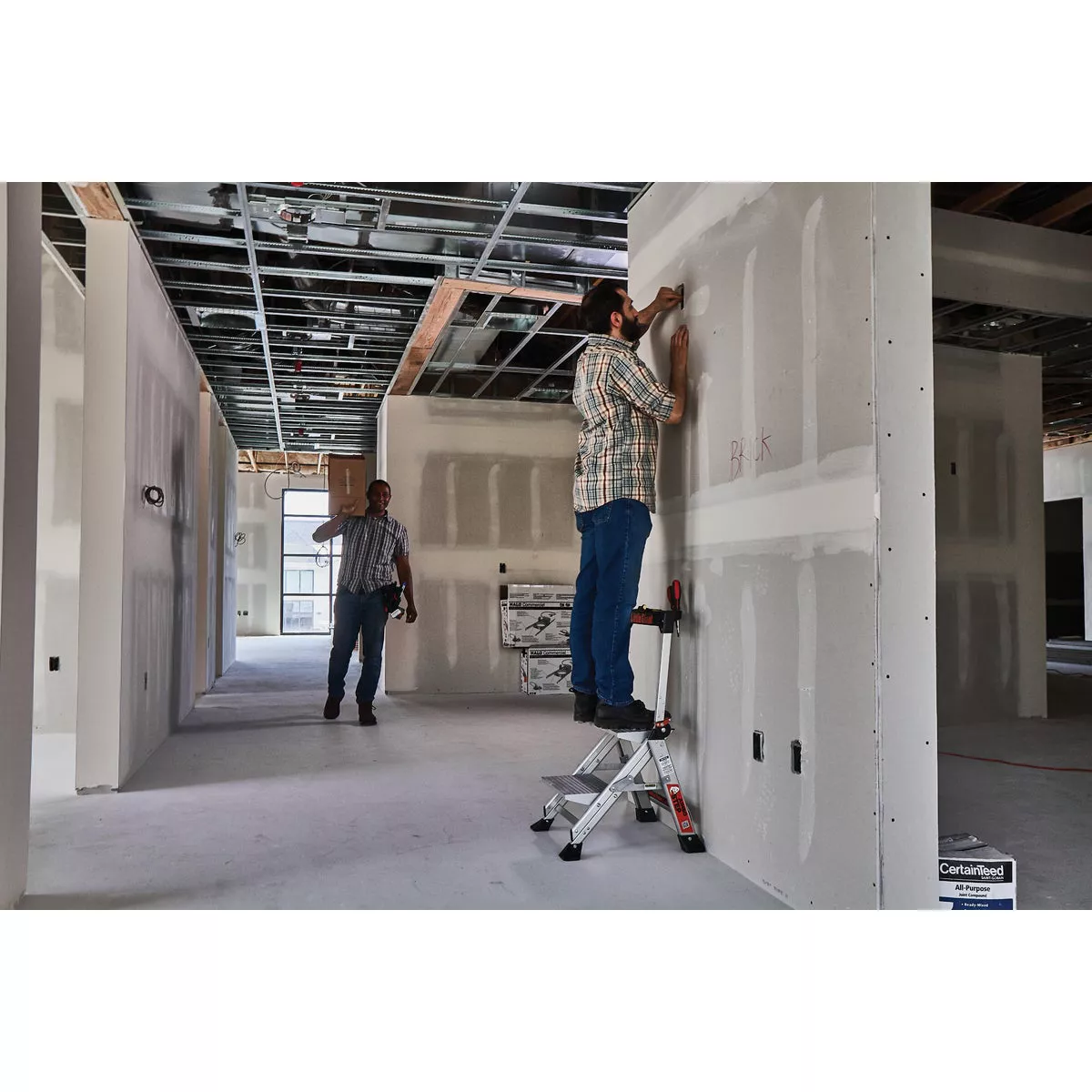 Little Giant Jumbo Step 42 In. Aluminum Step Ladder with 375 Lb. Load Capacity Type 1AA Ladder Rating - photo 6