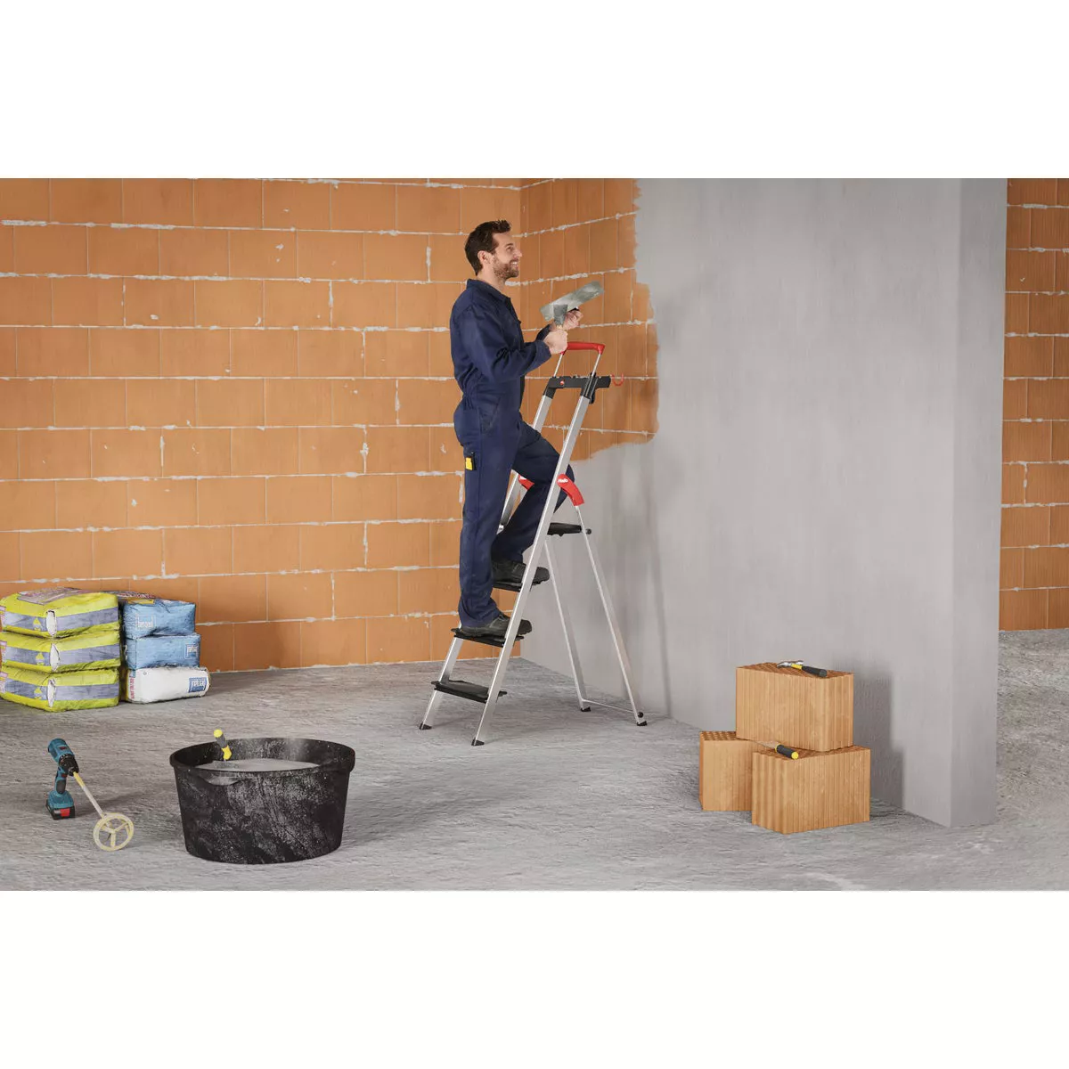 Hailo L100 4-Step Ladder with Adjustible Handrail & 330 Lb. Capacity - photo 8