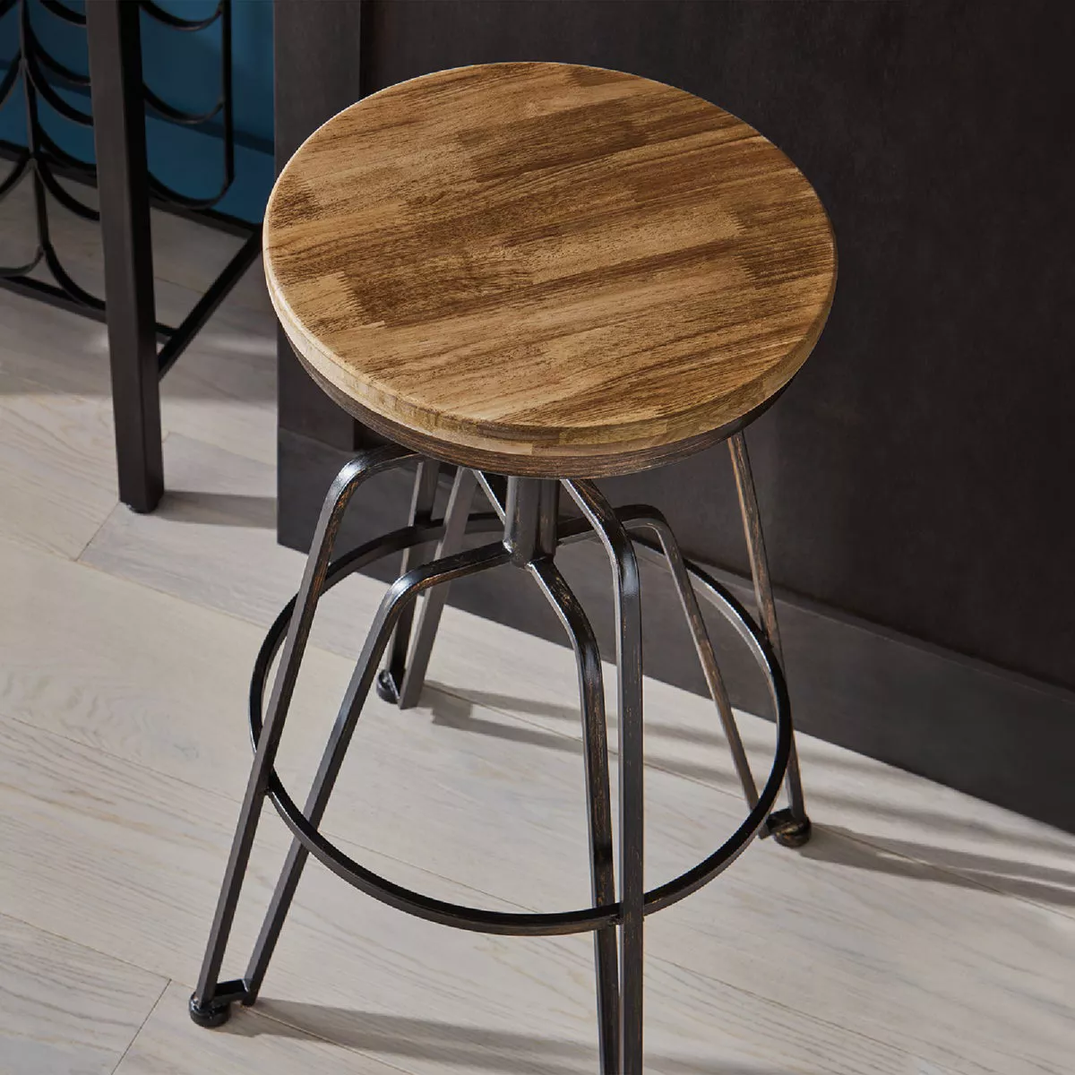 Minwax Wood Finish Penetrating Stain, Special Walnut, 1 Gal. - photo 4