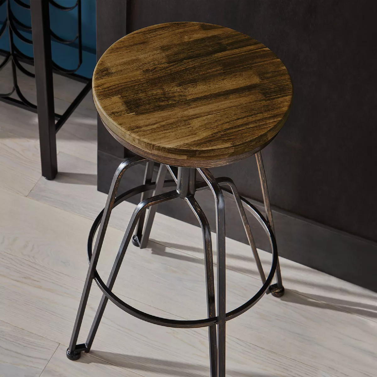 Minwax Wood Finish Penetrating Stain, Dark Walnut, 1 Gal. - photo 6