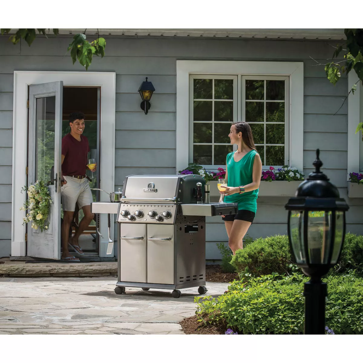 Broil King Baron S490 4-Burner Stainless Steel 40,000-BTU LP Gas Grill with 10,000-BTU Side -Burner - photo 2