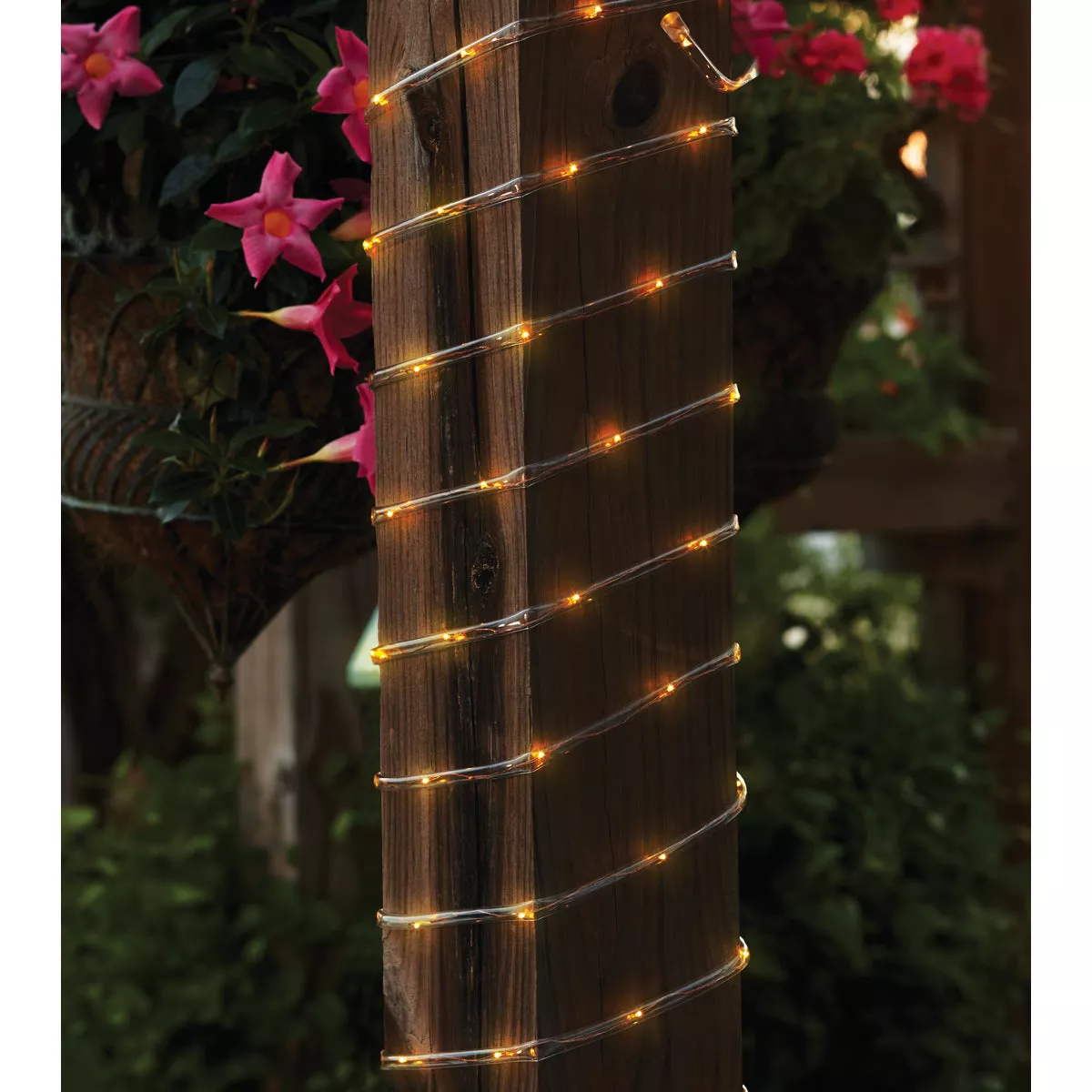 Outdoor Expressions 28 Ft.100-Light LED Warm White Solar Rope Light - photo 2