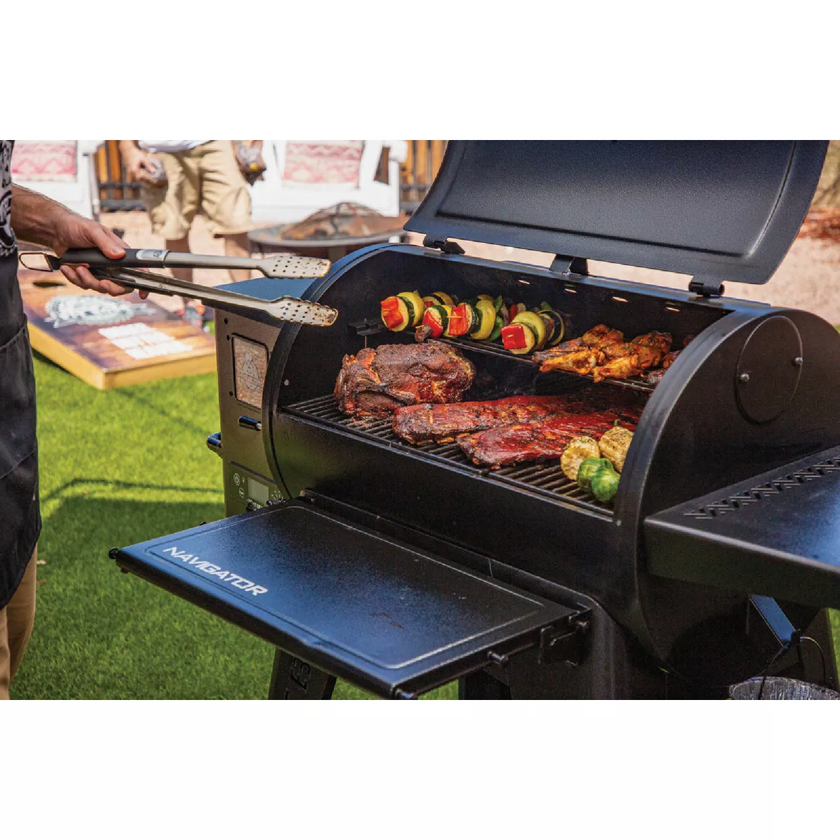 Pit Boss Navigator 850 Black 40,000-BTU 879 Sq. In. WiFi + Bluetooth Wood Pellet Grill - photo 4