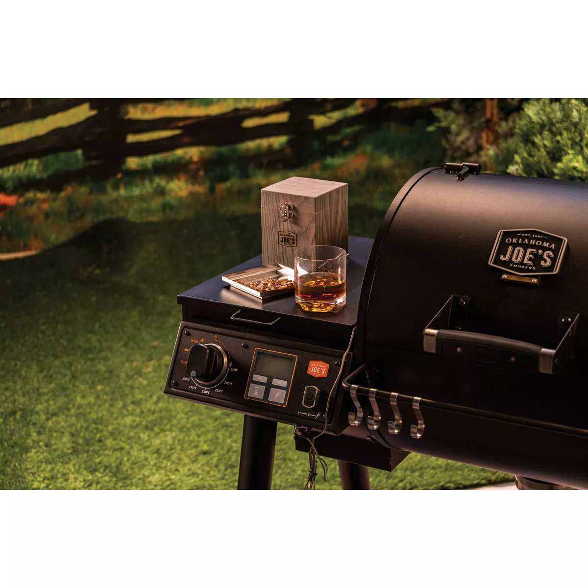Oklahoma Joe's 5.5 In. Wood Cocktail Smoking Box - photo 4