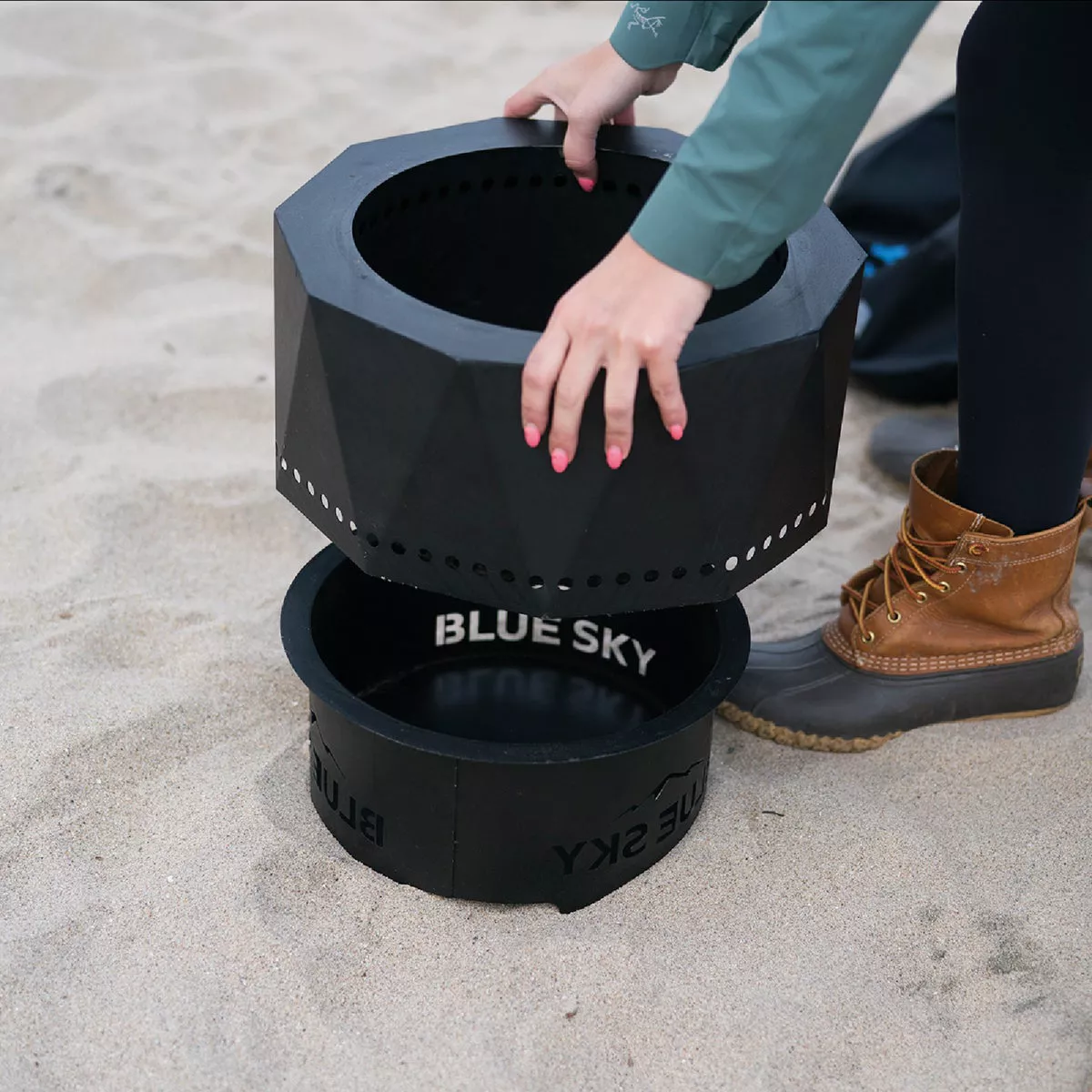Blue Sky Ridge 15 In. Round Steel Wood/Pellet High Efficiency Smokeless Fire Pit - photo 6