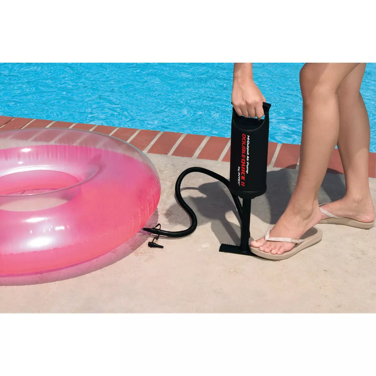 Intex High Output Air Hand Pump, 14 In., 3 Nozzles Included - photo 2