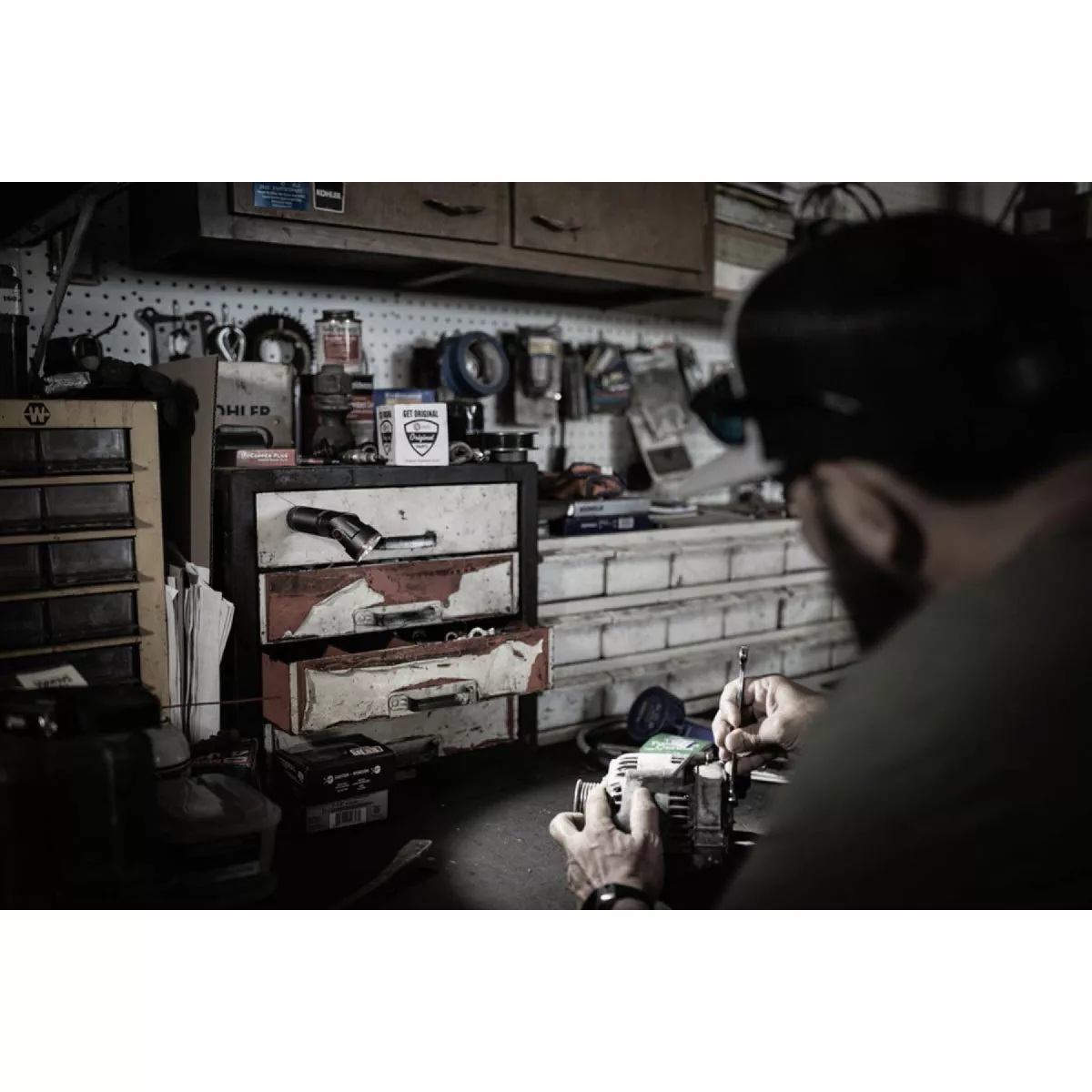 Nebo Franklin Pivot Rechargeable 300 Lm. LED Handheld Flashlight & Work Light - photo 4