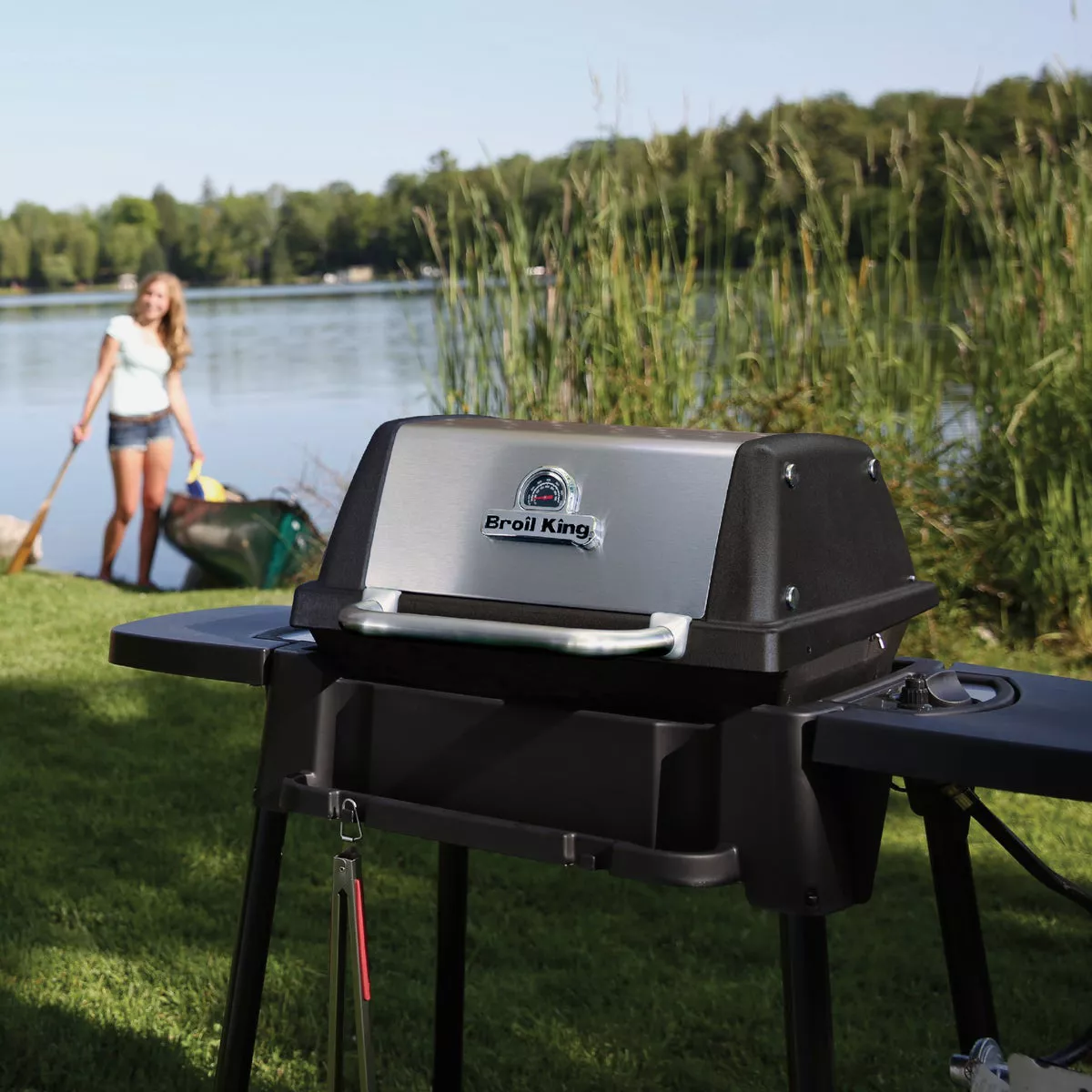 Broil King Porta-Chef 120 Black 348 Sq. In. LP Portable Gas Grill - photo 2