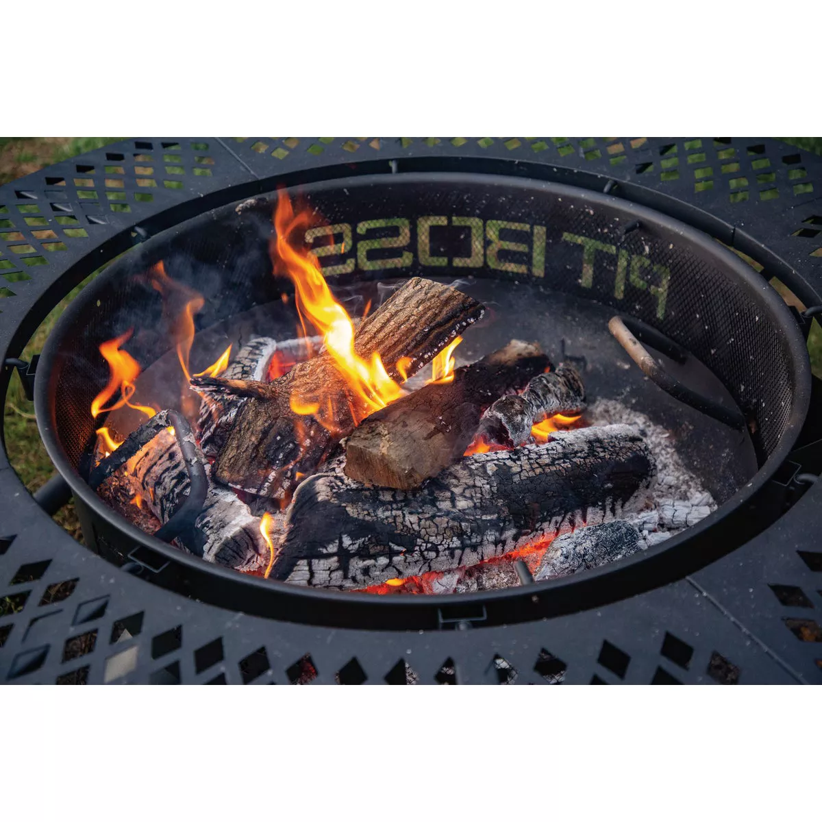 Pit Boss 2-In-1 24 In. Black Round Fire Pit & Grill - photo 4