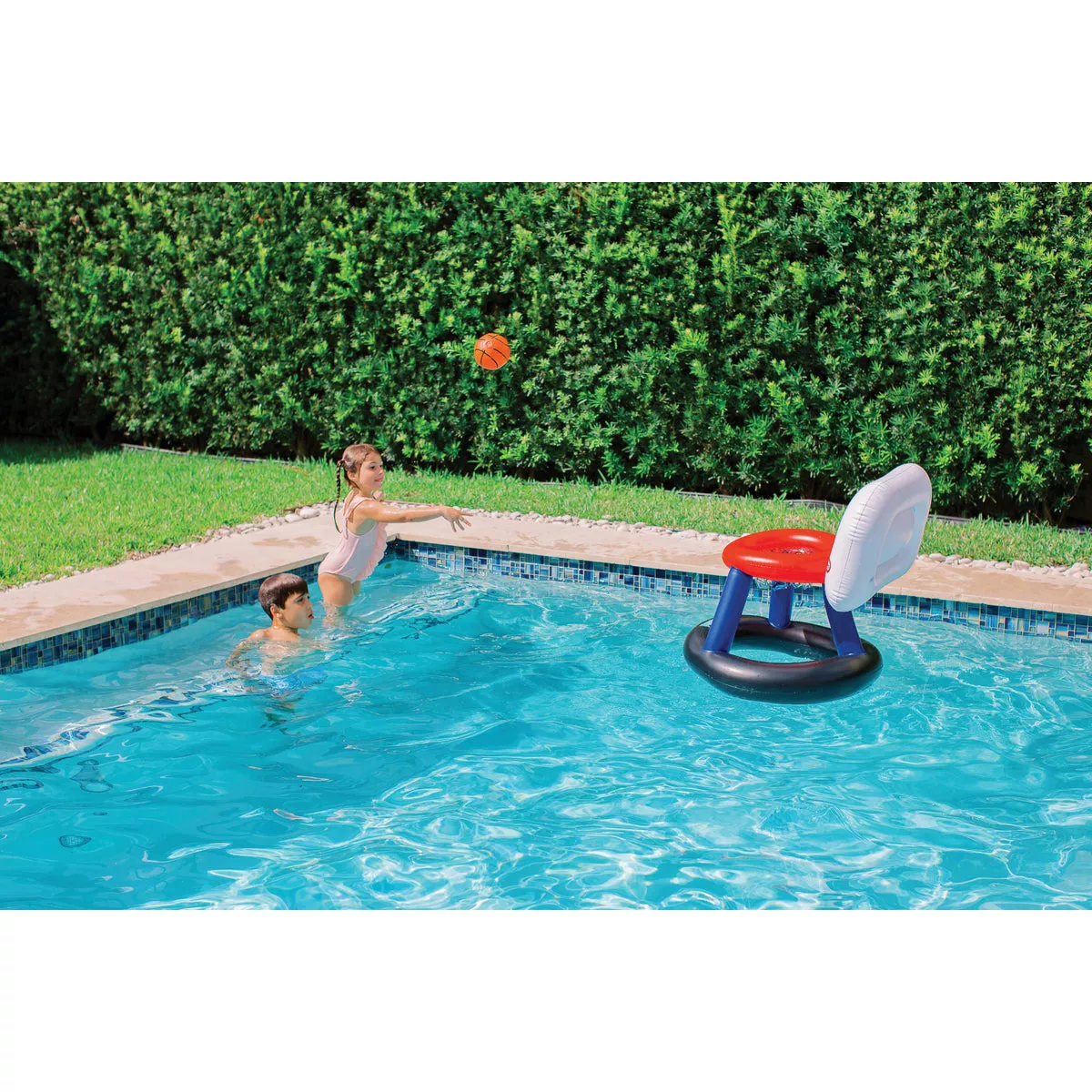 PoolCandy Little Tikes Giant Splash N Fun 2 or More Players Inflatable Basketball Game - photo 3