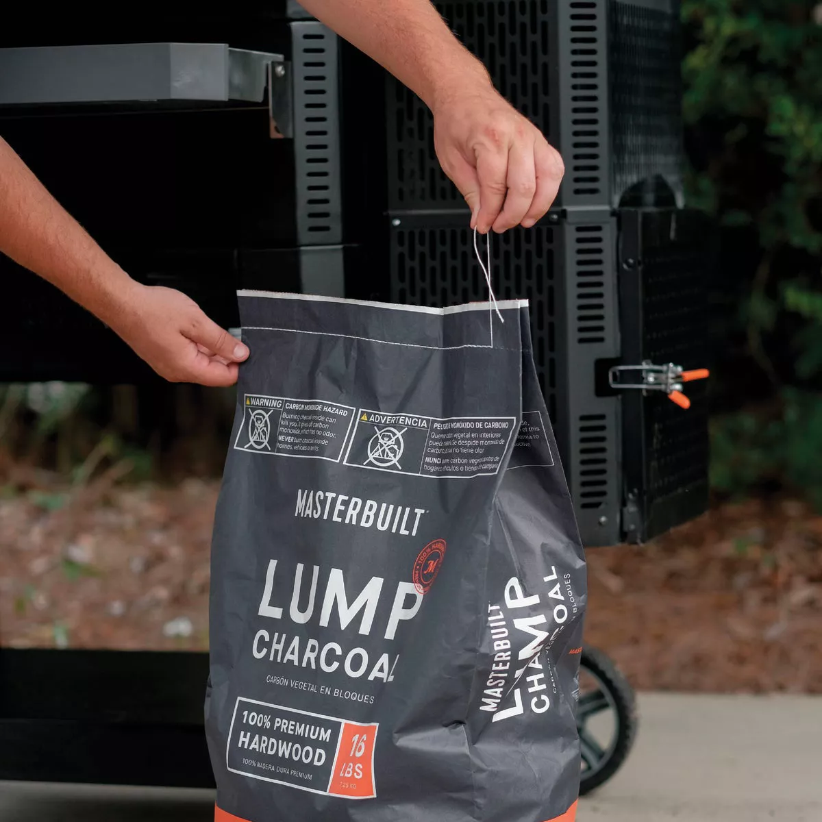 Masterbuilt 16 Lb. Hardwood Lump Charcoal - photo 5