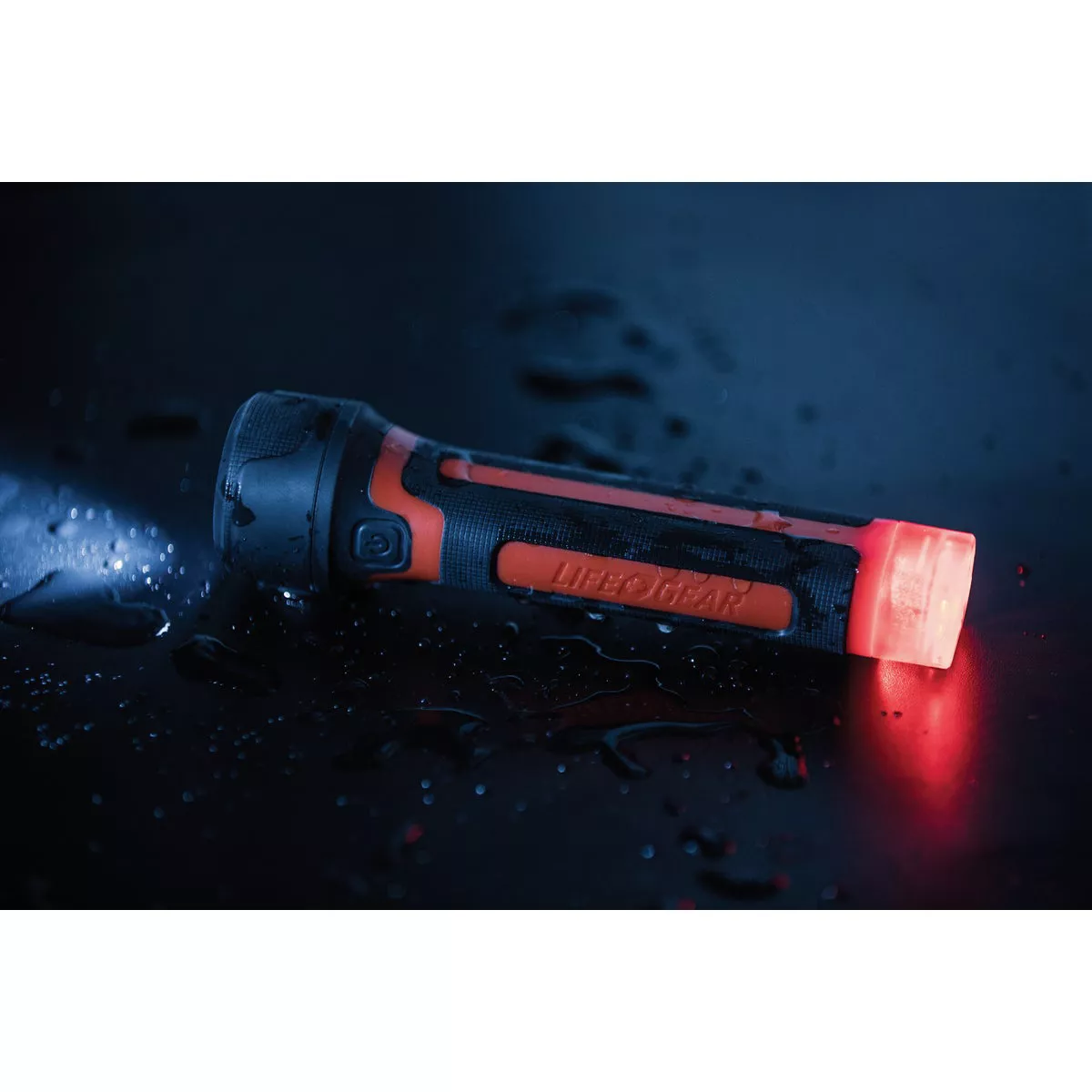 Life Gear Storm Proof 4AA 200 Lm. LED Flashlight & Signal Light - photo 3