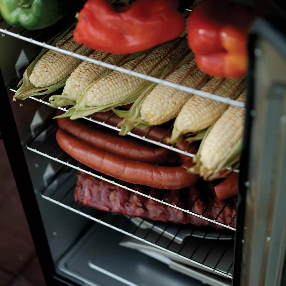 Masterbuilt 30 In. Vertical Black Digital Electric Smoker - photo 4