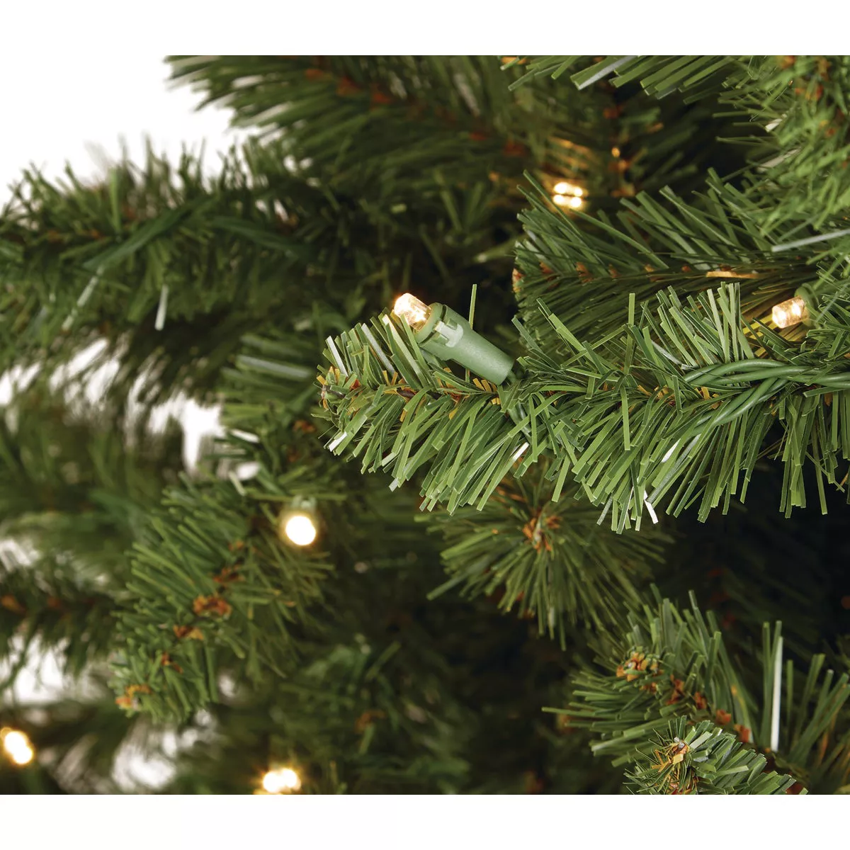 Montana Ridge 7.5 Ft. Pine 500-Bulb Warm White LED Quick Connect Prelit Artificial Christmas Tree - photo 4