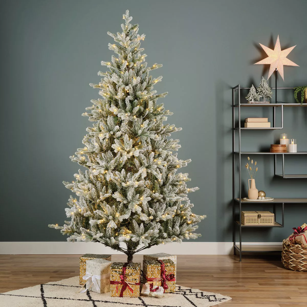 Everlands 7.5 Ft. Warm White/Multi LED Allison Pine Christmas Tree - photo 2