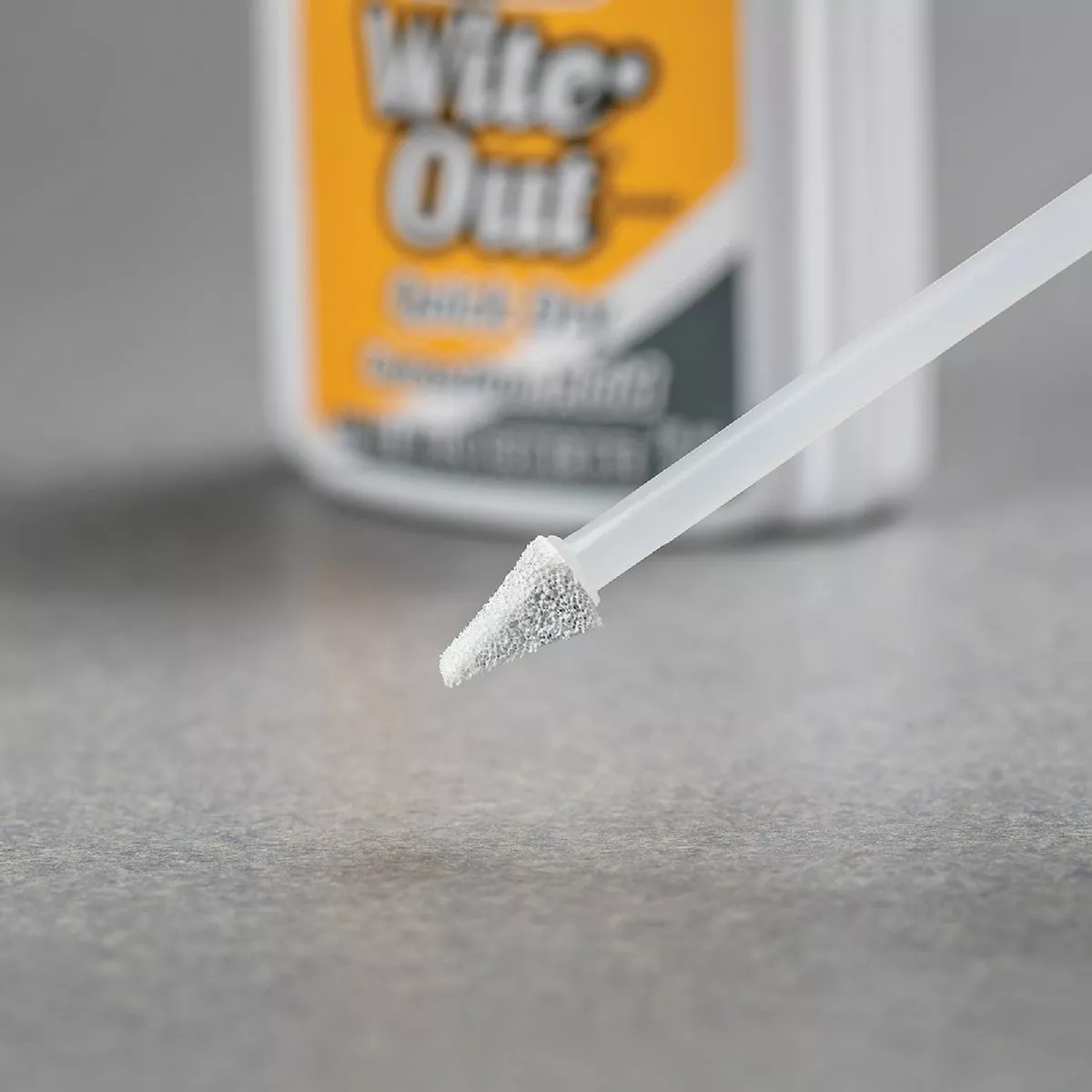 Bic Wite-Out Plus 0.7 Fl. Oz. Foam Brush Applicator Correction Fluid - photo 2