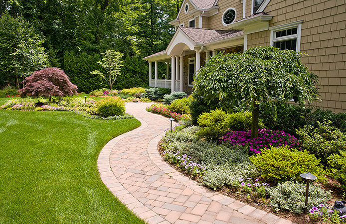 Walkway to home entrance